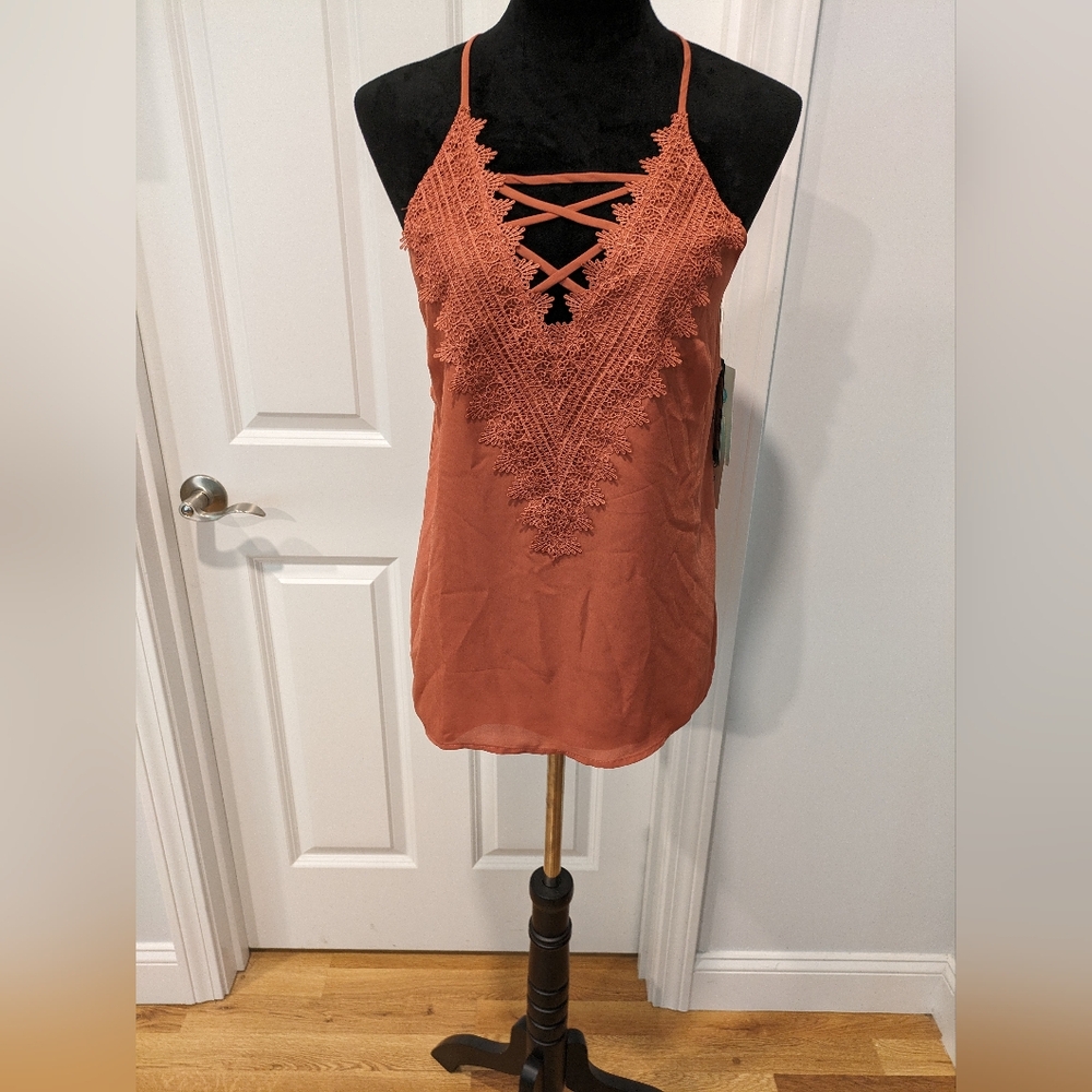 Women's Size MEDIUM Top Blouse New